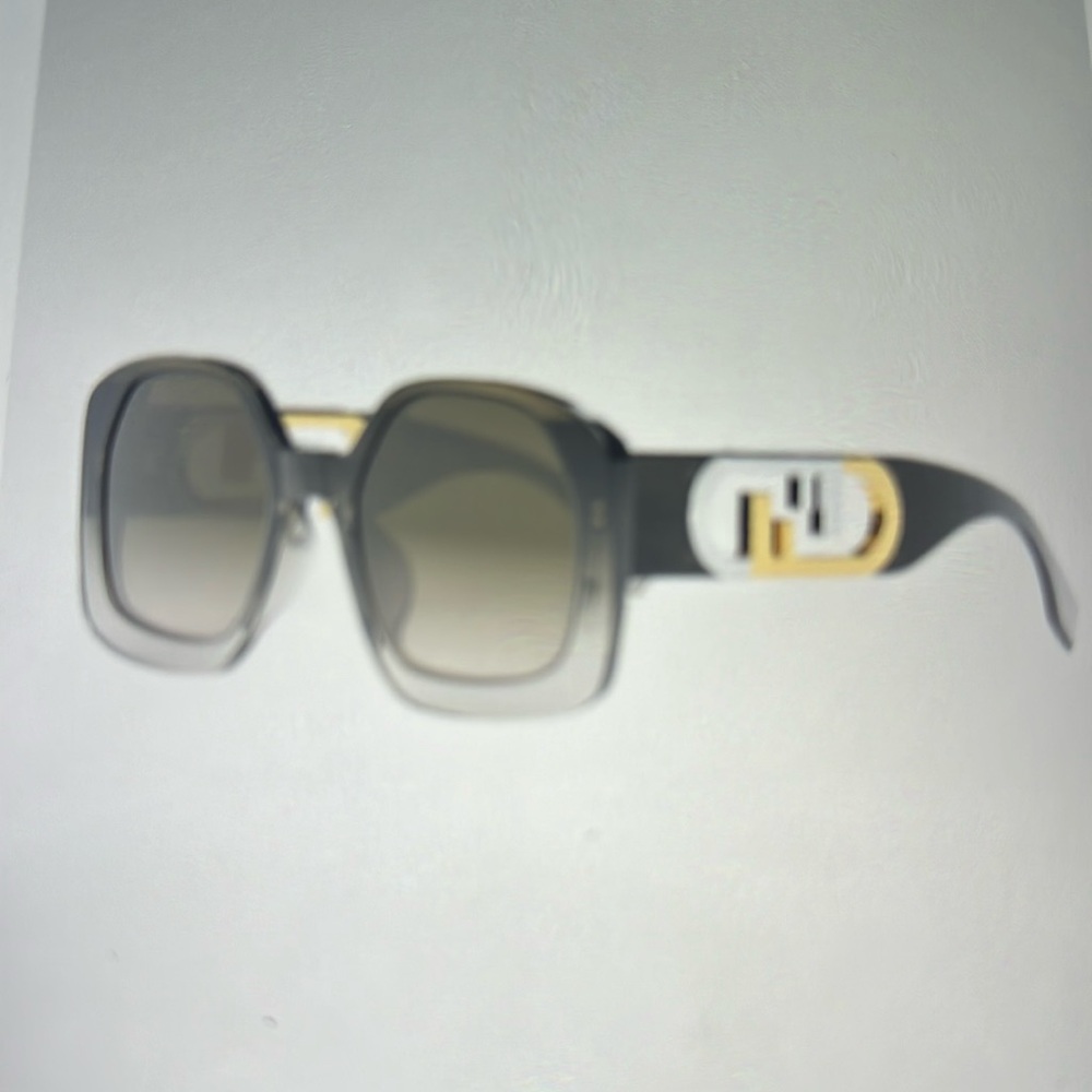FENDI O’Lick Sunglasses
